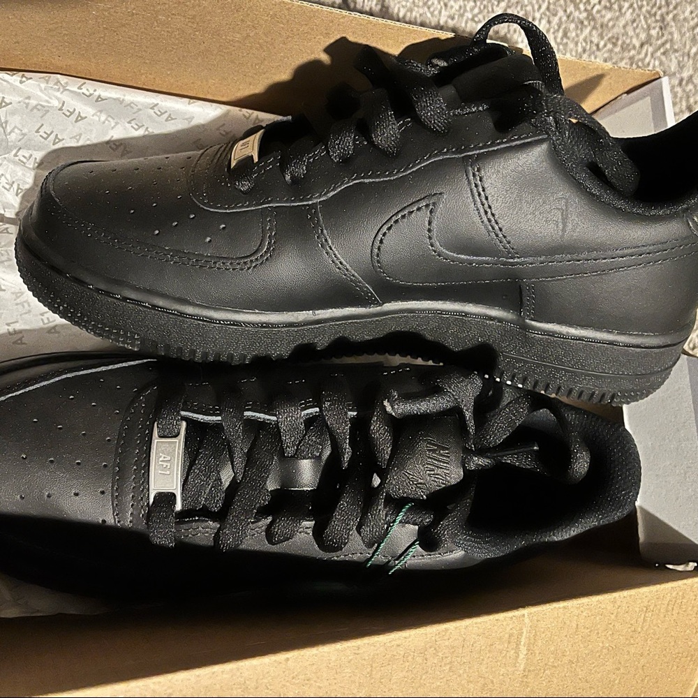 • Air Force 1 black